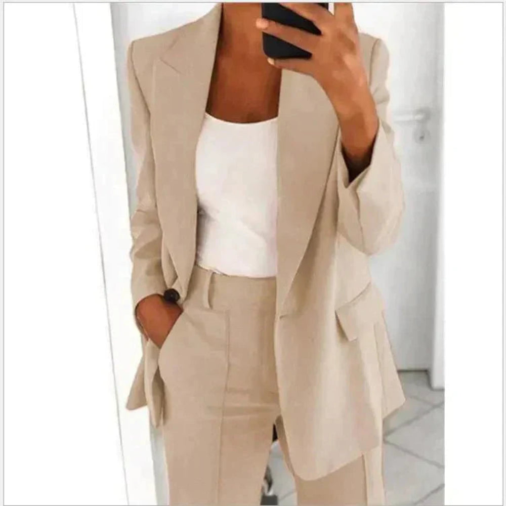 Lila - Tailleur femme ultra-stylé avec blazer moderne Beige