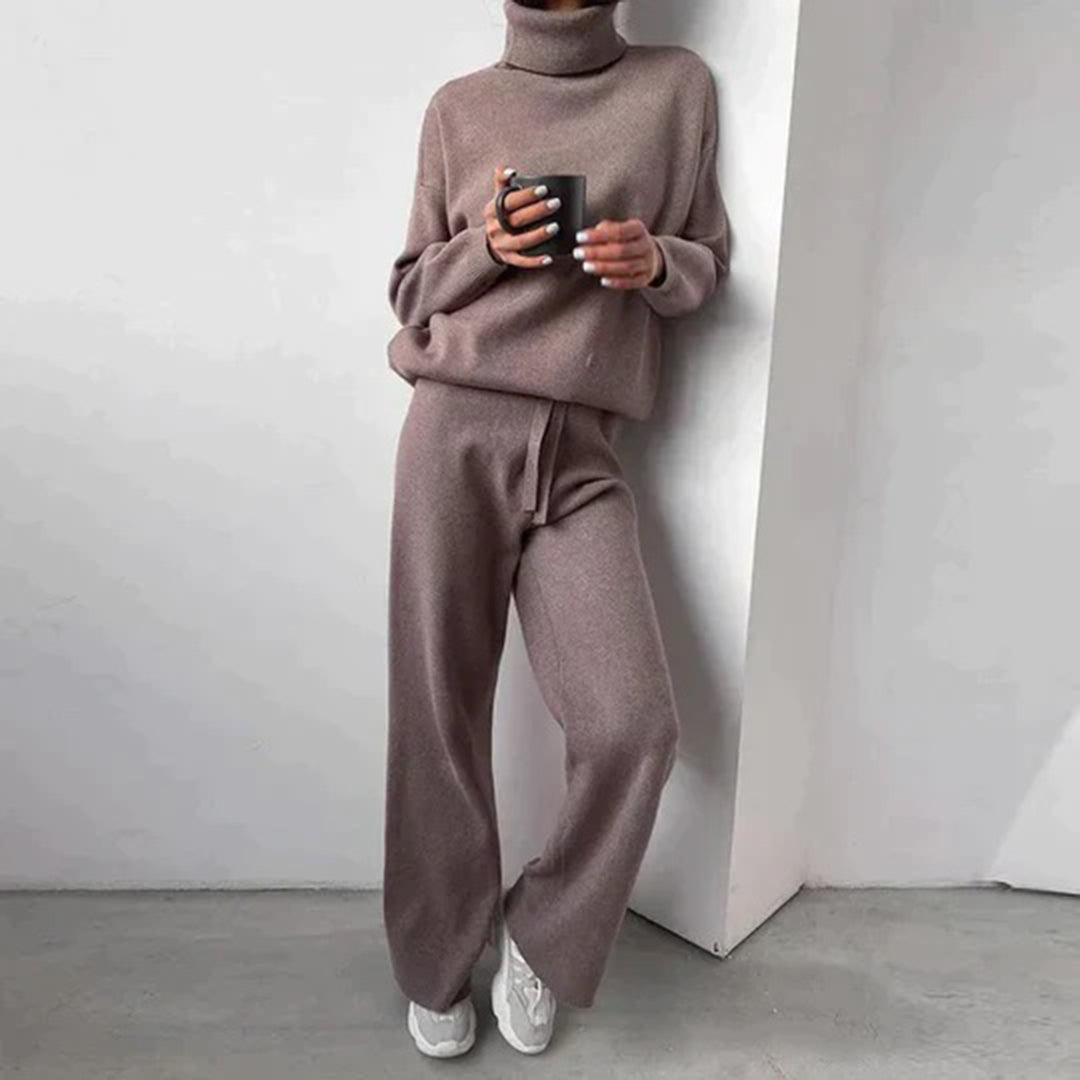 Élise - Ensemble chic et confortable pour femmes Auburn